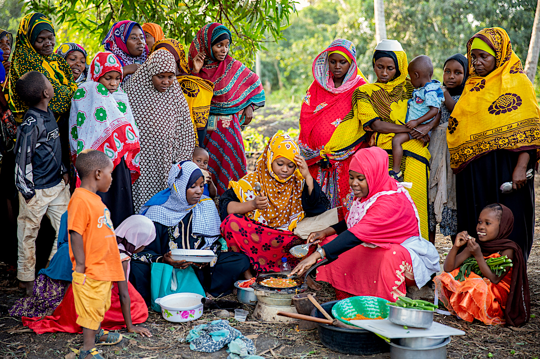 Muslim women at a Mboga na Matunda project cooking demonstration