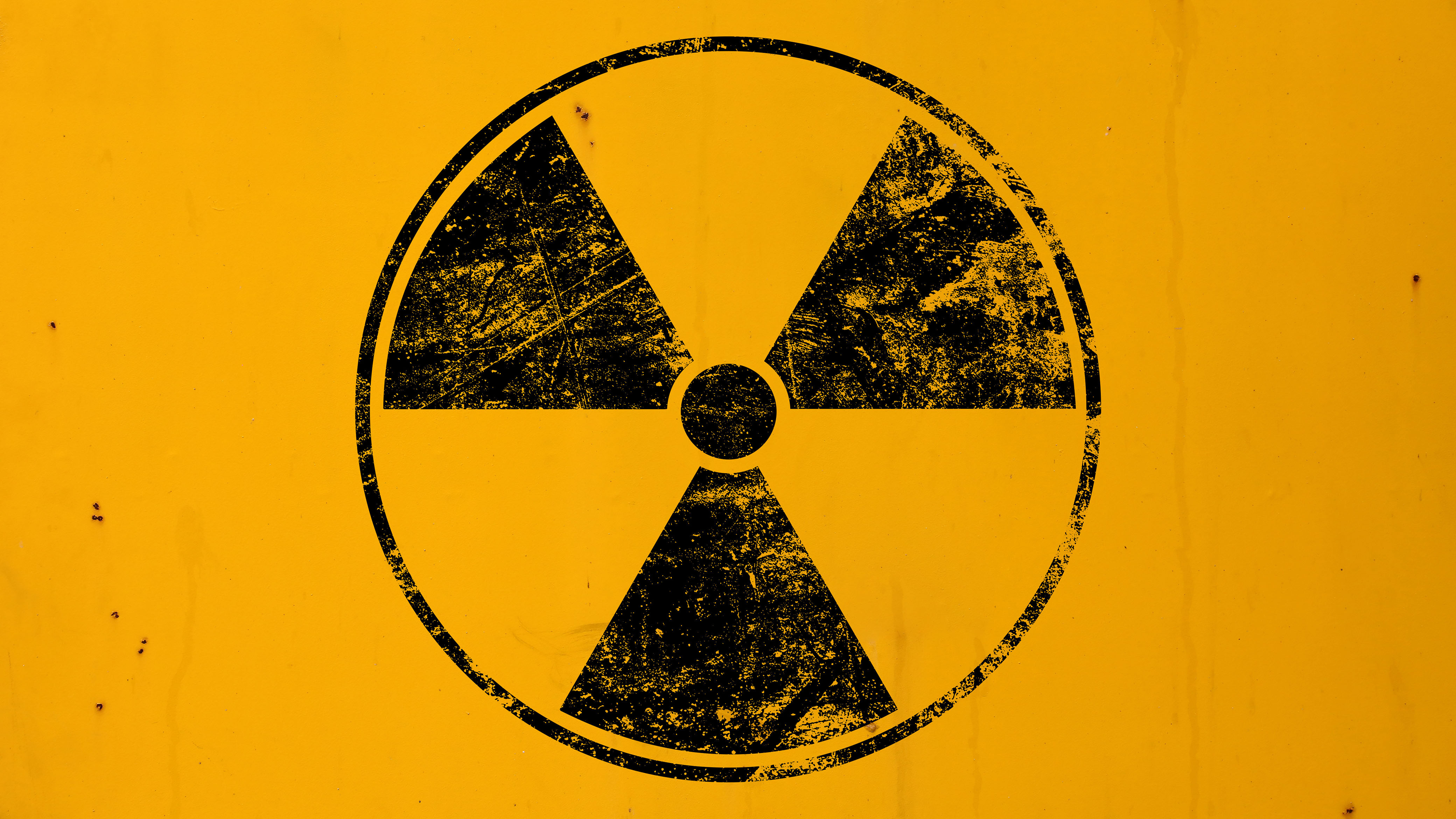 hazard-symbol-radioactive-decay-sign-radiation-hazardous-waste-others БЕЛЫЕ НОЧИ