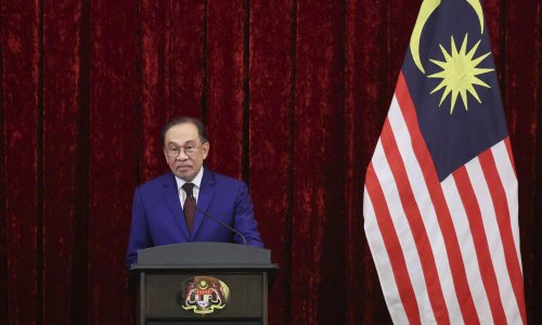 Photo: HASNOOR HUSSAIN/POOL/AFP via Getty Images