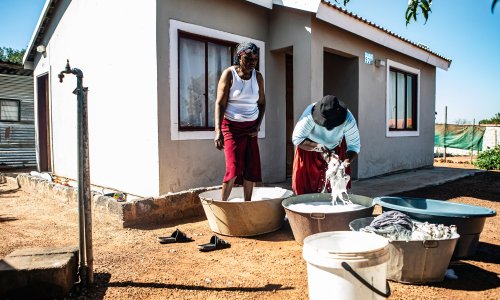 Photo: Cebesile Mbonani/Bloomberg via Getty Images