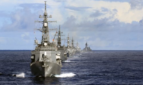 Photo courtesy of Official US Navy Page from https://www.flickr.com/photos/usnavy/14621729435/in/photolist-oh5bKn-62MWJy-oytuUR-f4EoDt-pDPPdg-9RRvHW-pEMKBf-pWpRmd-shWrQh-s49wvz-pyiMdy-ryG8La-pENYhT-rsZMwH-poE6pY-pDvsF1-pTSEg5-sPLrv-pDxzi4-p9Yvy1-E73GBZ-oog6AX-kWbcbz-qrKMtd-p1oFJ5-pW73uv-qTTKXF-rrRGxQ-9SDDUo-bU6ubc-eV6NUt-d9QNaS-ep3u2v-nu52oy-eVeN7H-oTXbht-oabAi9-ortcZf-pDB4jB-pVYdMz-s69Dg5-pDsznw-pccjh4-dfKTx5-pFdHbc-tKongj-9Rzm3P-pFcq8N-nxS9vc-r2HQBt