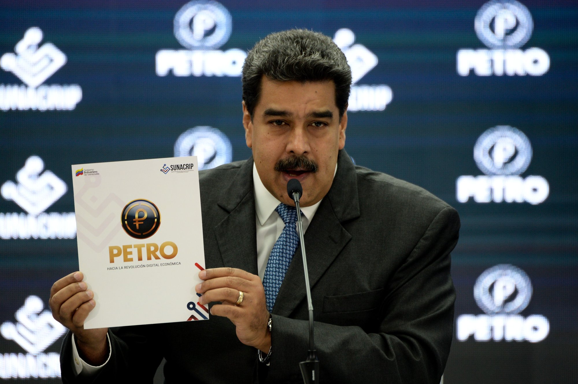 Venezuela’s president Nicolás Maduro delivers a speech during a press conference to launch the international trading of oil-backed cryptocurrency called “petro,” on October 1, 2018. (Photo: Federico PARRA / AFP via Getty Images) 